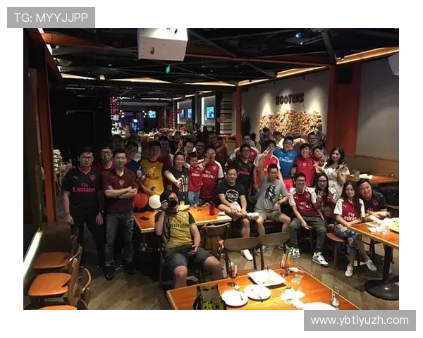 人人看球官方旗舰店为足球迷提供专业的产品咨询和售后服务保障购物体验